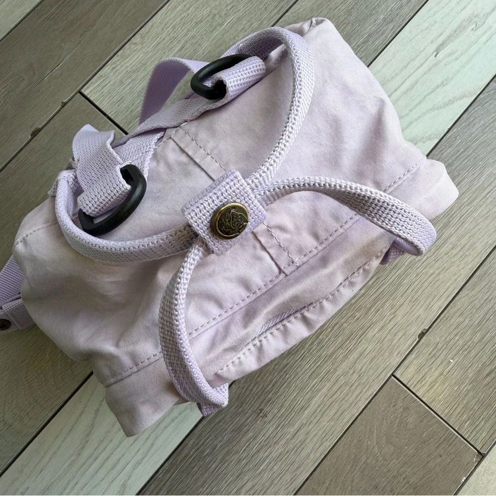 Fjallravenˊ Kanken Mini Backpack - Picture 5 of 9